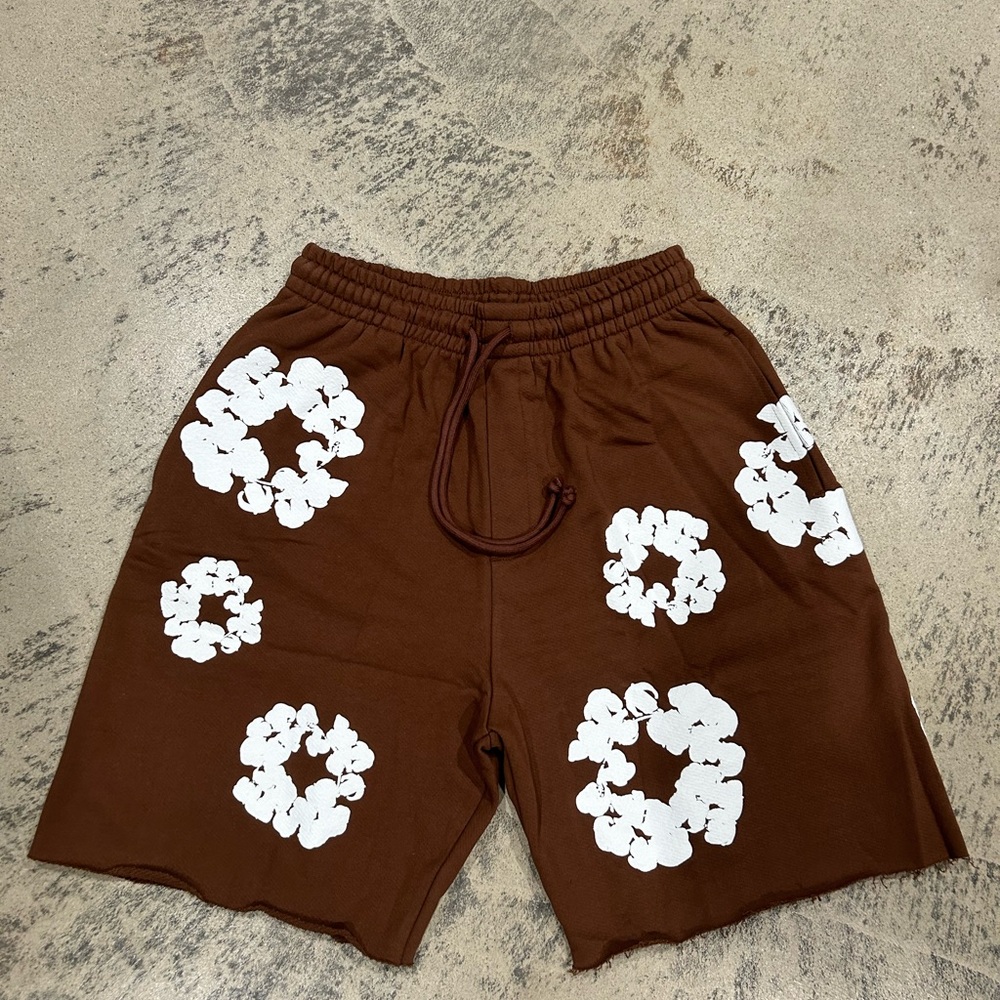 Denim Tears Cotton Wreath Shorts Brown